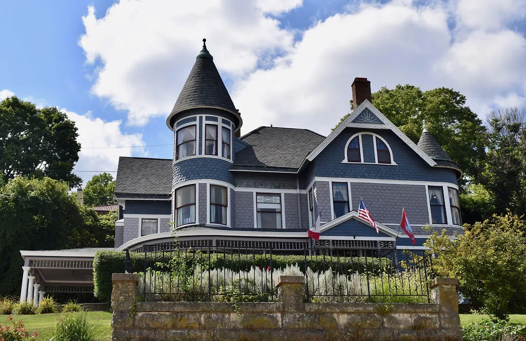 The Hancock House Bed & Breakfast Inn-1